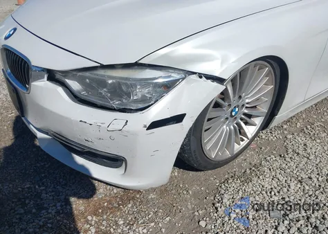 2015 BMW 328I xDrive z USA, uszkodzony, nr VIN WBA3B3G51FNR86982